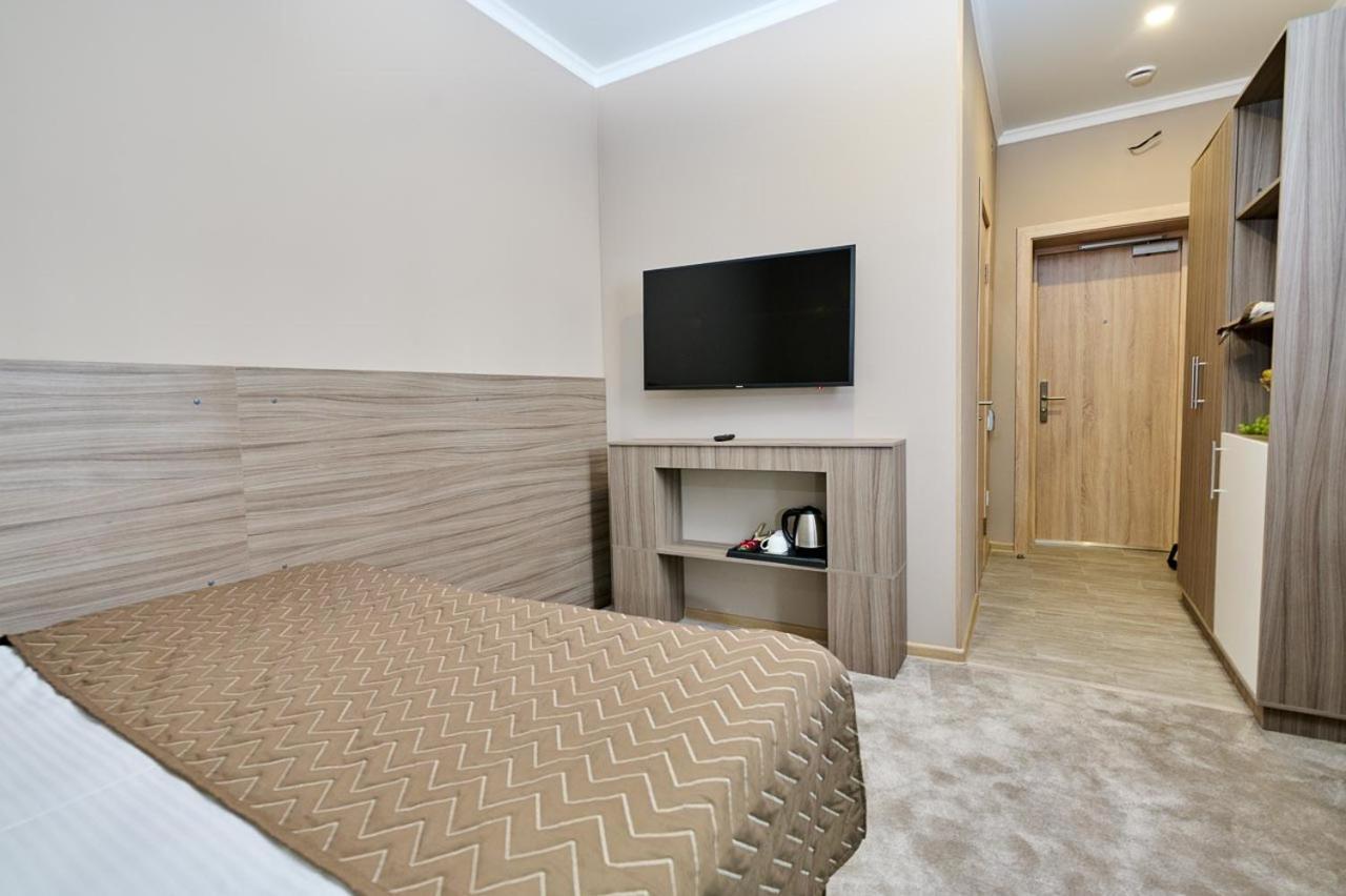 Victoria Hotel أورالسك المظهر الخارجي الصورة