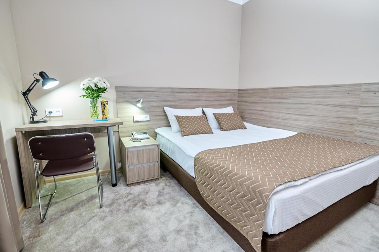 Victoria Hotel أورالسك المظهر الخارجي الصورة