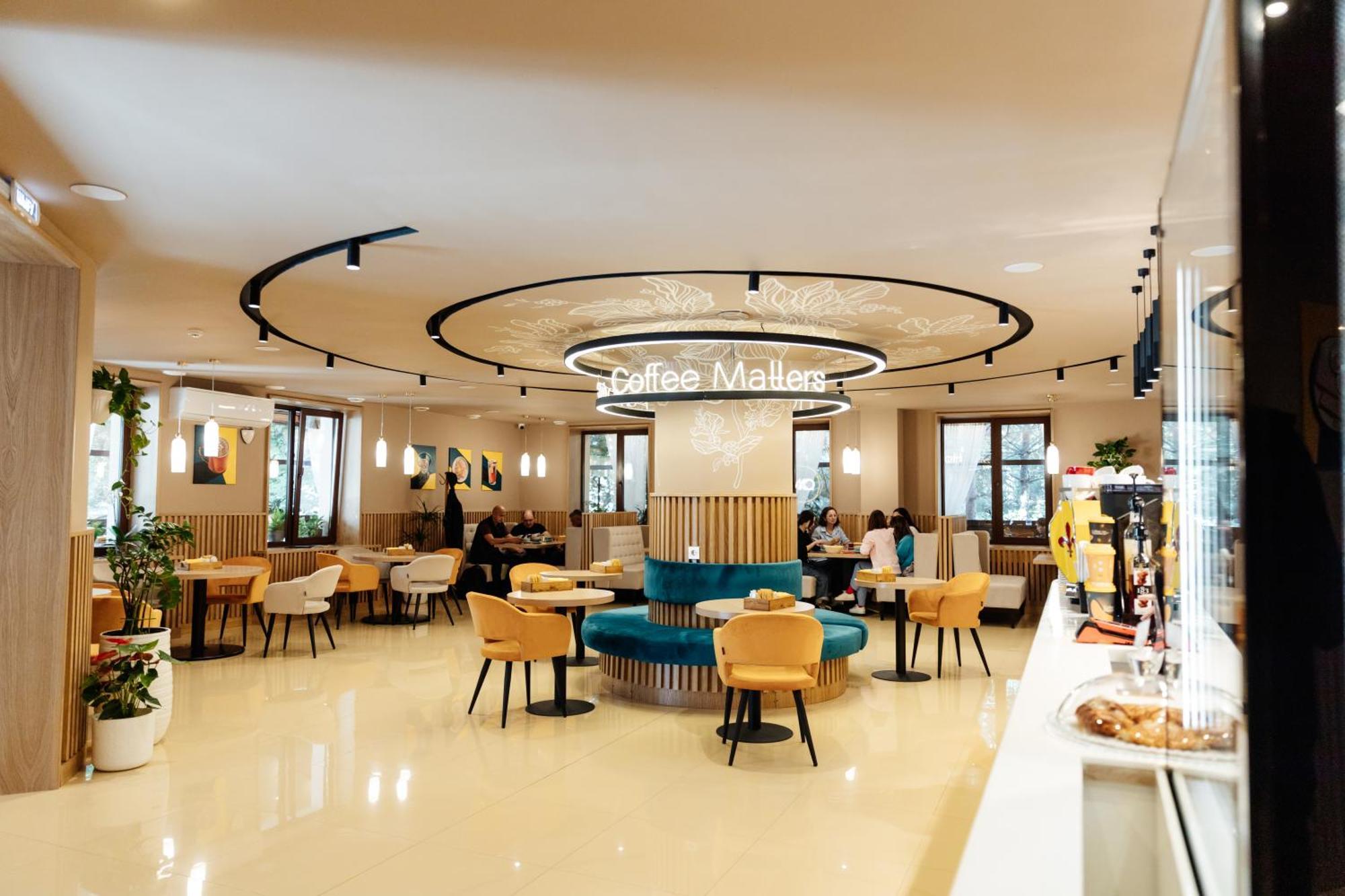 Victoria Hotel أورالسك المظهر الخارجي الصورة