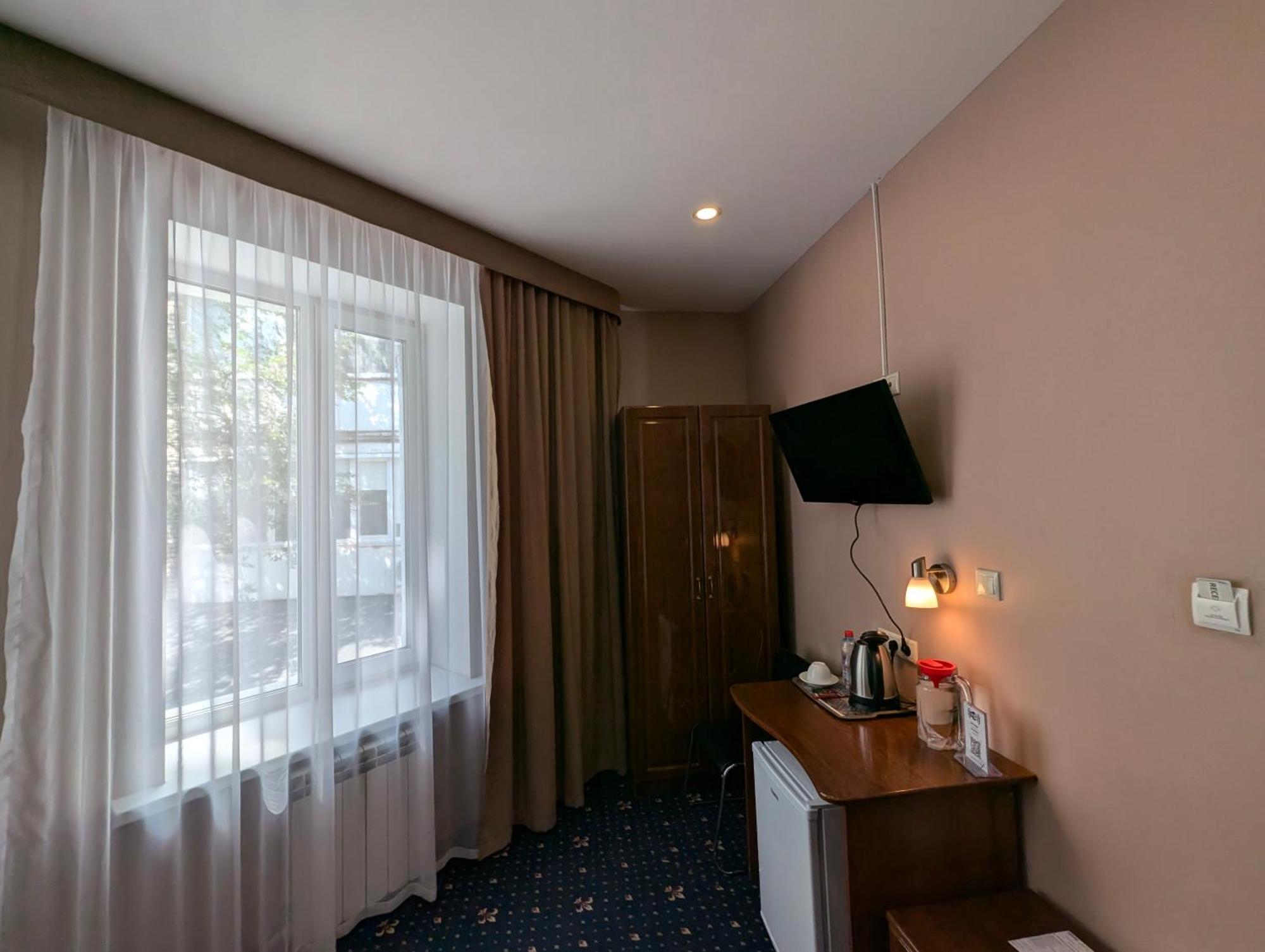 Victoria Hotel أورالسك المظهر الخارجي الصورة