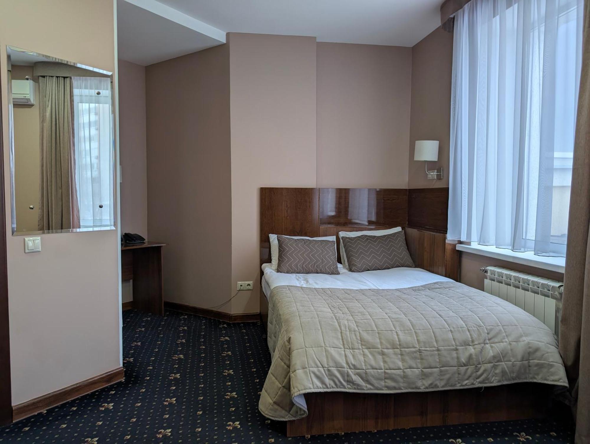 Victoria Hotel أورالسك المظهر الخارجي الصورة