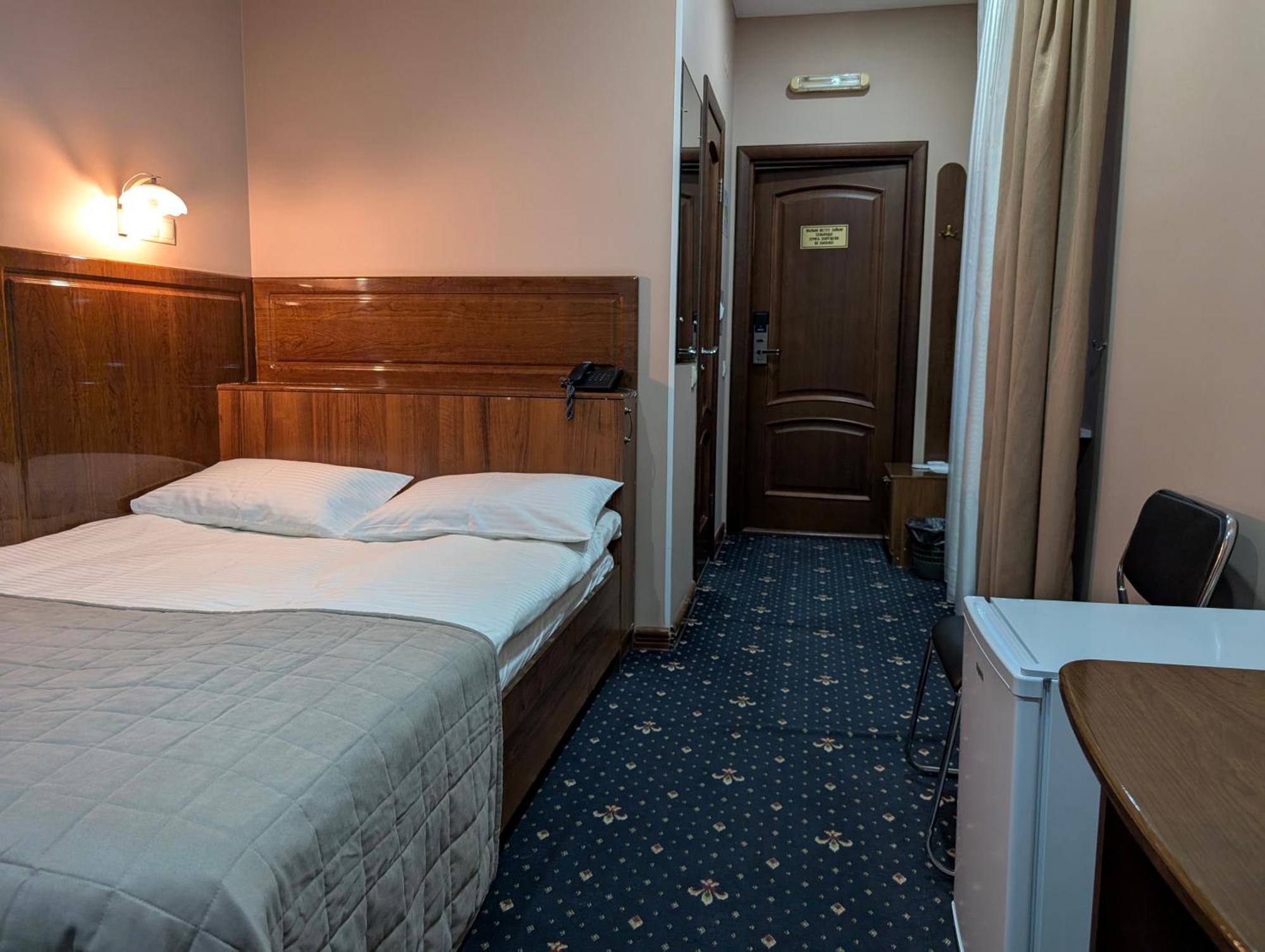 Victoria Hotel أورالسك المظهر الخارجي الصورة